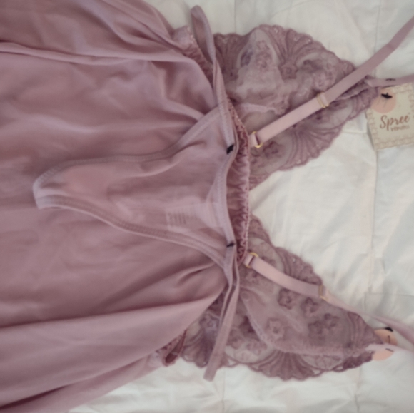 NWT fun and flirty 2 piece lilac lingerie set - Picture 4 of 9